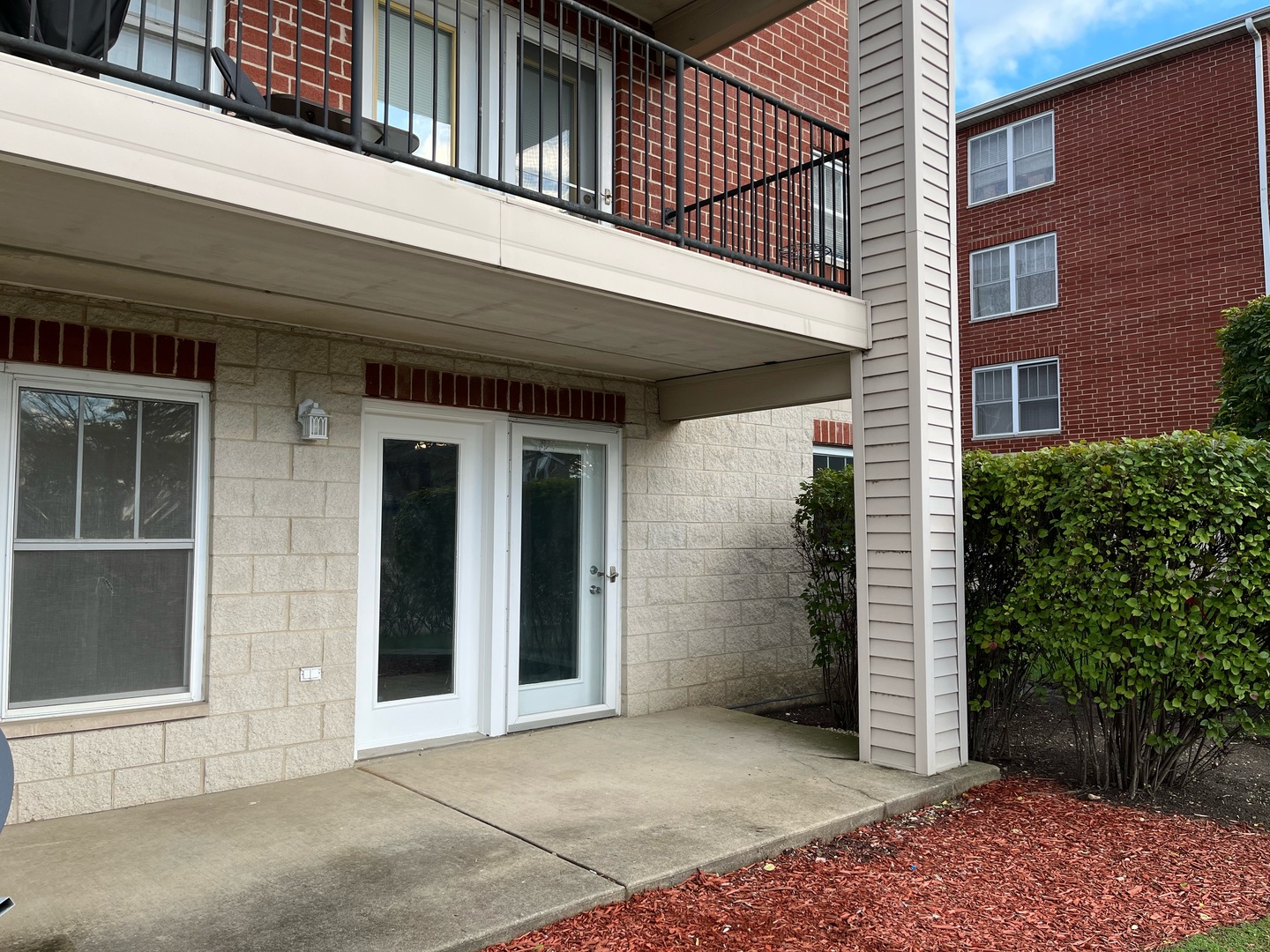 237 North Mill Road, Unit 2 Addison, IL 60101 - Photo 36 of 39 a view of a house with an empty space