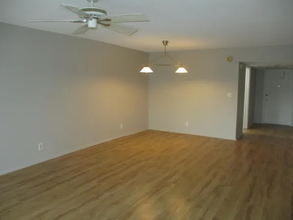 $1,900 | 3151 South Palm Aire Drive, Unit 404, Pompano Beach, FL 33069