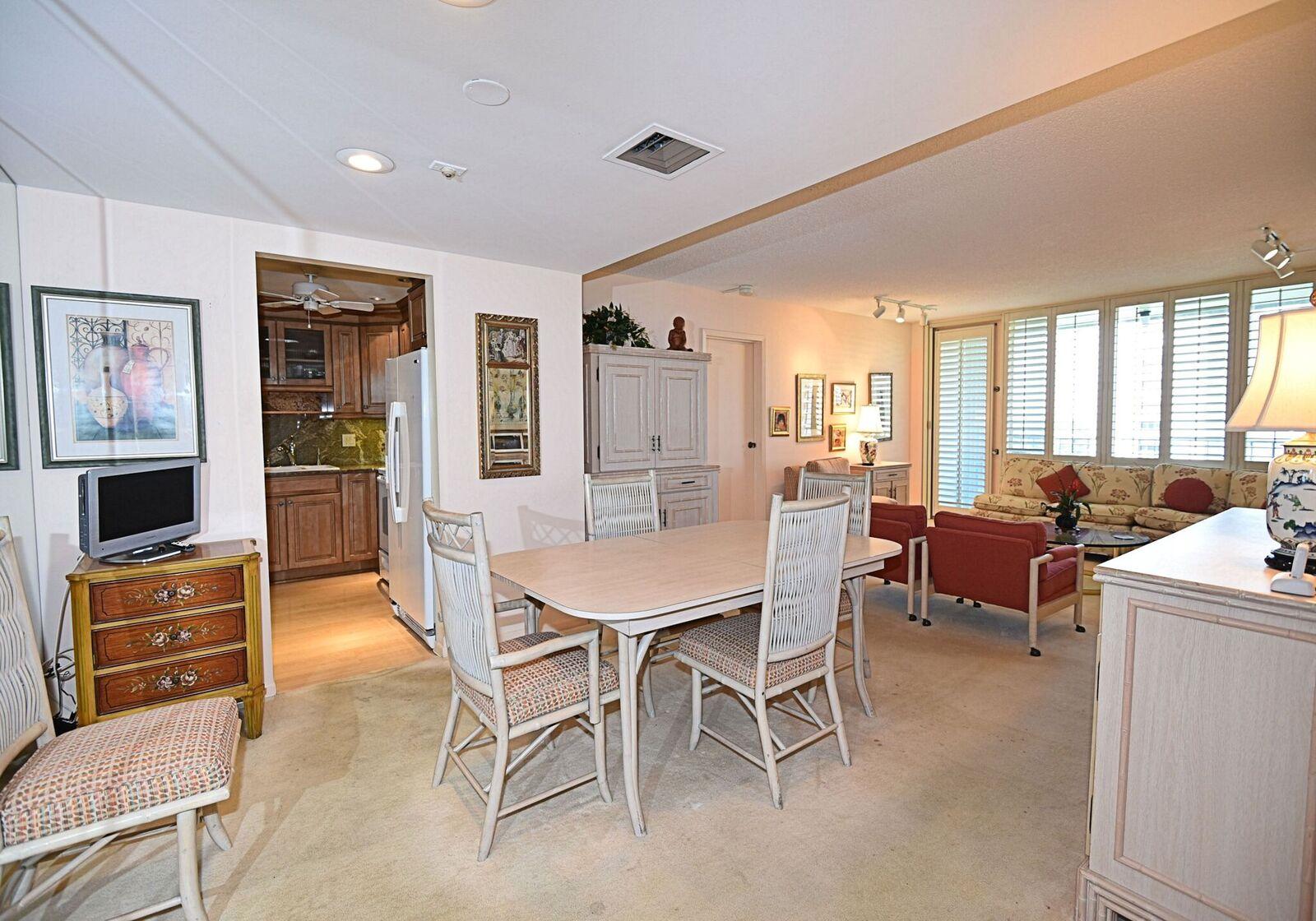 336 Golfview Road, Unit 816 North Palm Beach, FL 33408 - Photo 14 of 19 Gemini Dining Room 4 - Copy - Copy