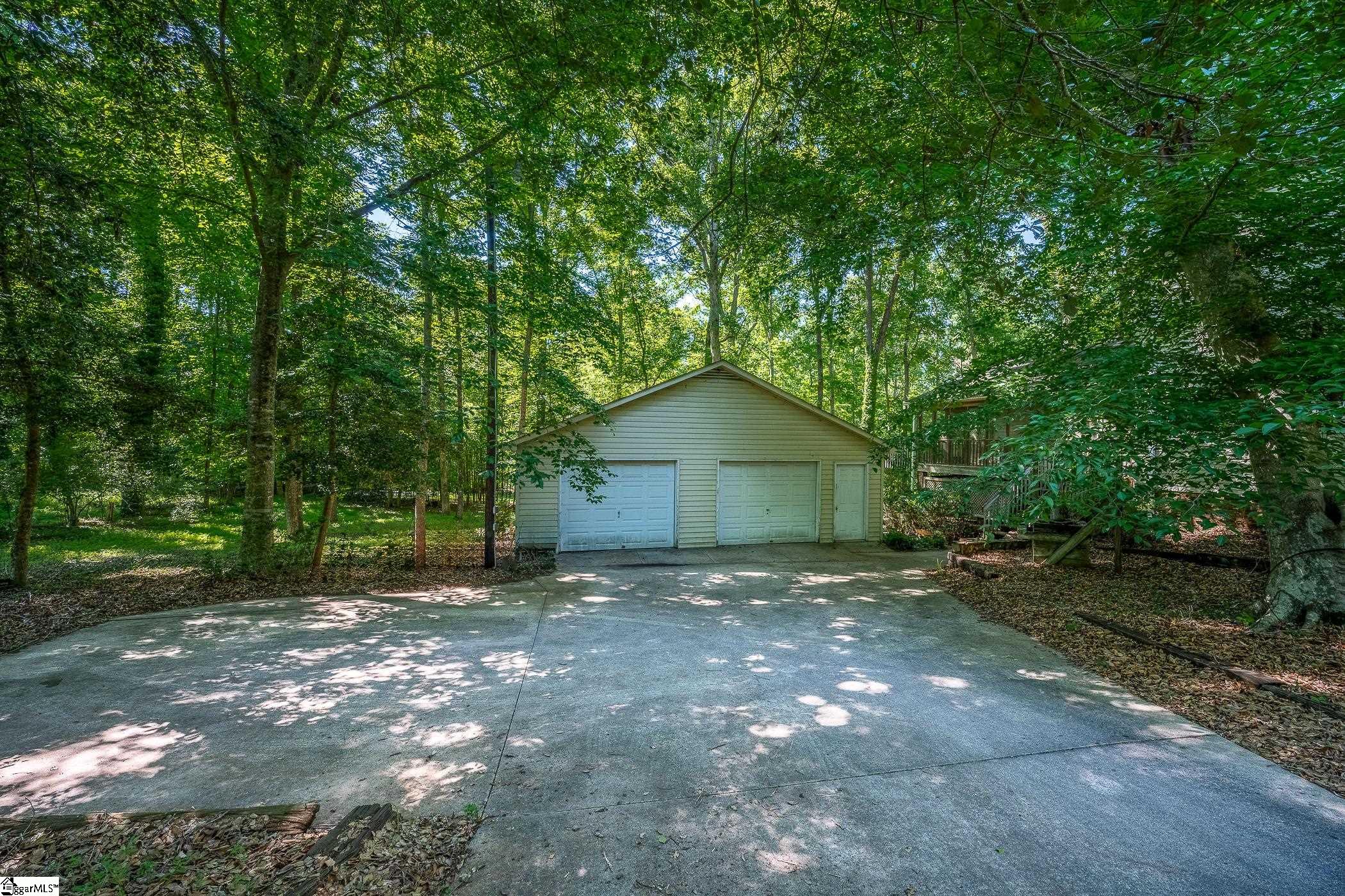 473 Pistol Club Road Easley, SC 29640 - Photo 3 of 37