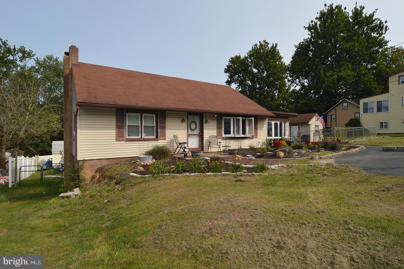1423 Mount Laurel Road Temple, PA 19560 - Photo 3 of 32 Gallery Image 3
