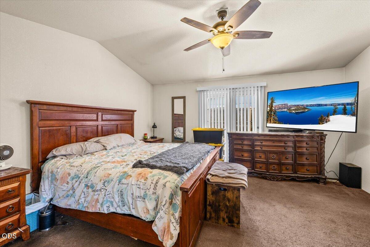 1233 Pheasant Way Central Point, OR 97502 - Photo 11 of 22 Gallery Image 11