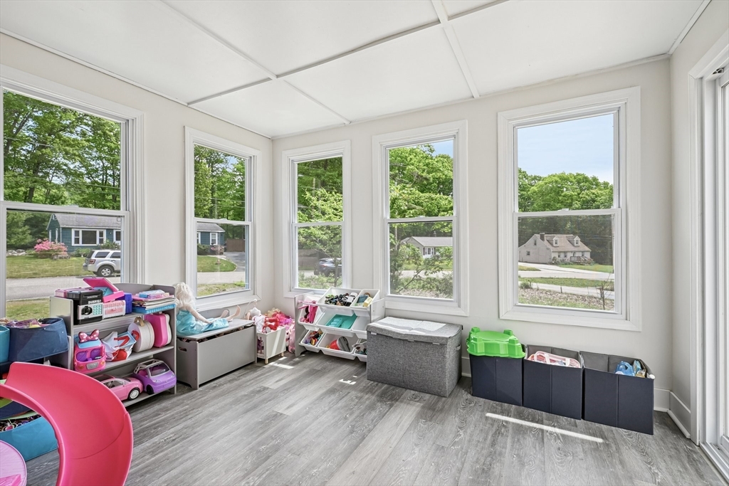 18 Carleton Road Leicester, MA 01542 - Photo 14 of 37