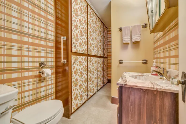 $435,000 | 192 Ossipee Trail, Limington, ME 04049