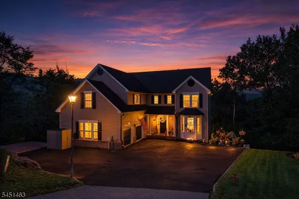 $795,000 | 76 Canada Goose Drive, Hackettstown, NJ 07840