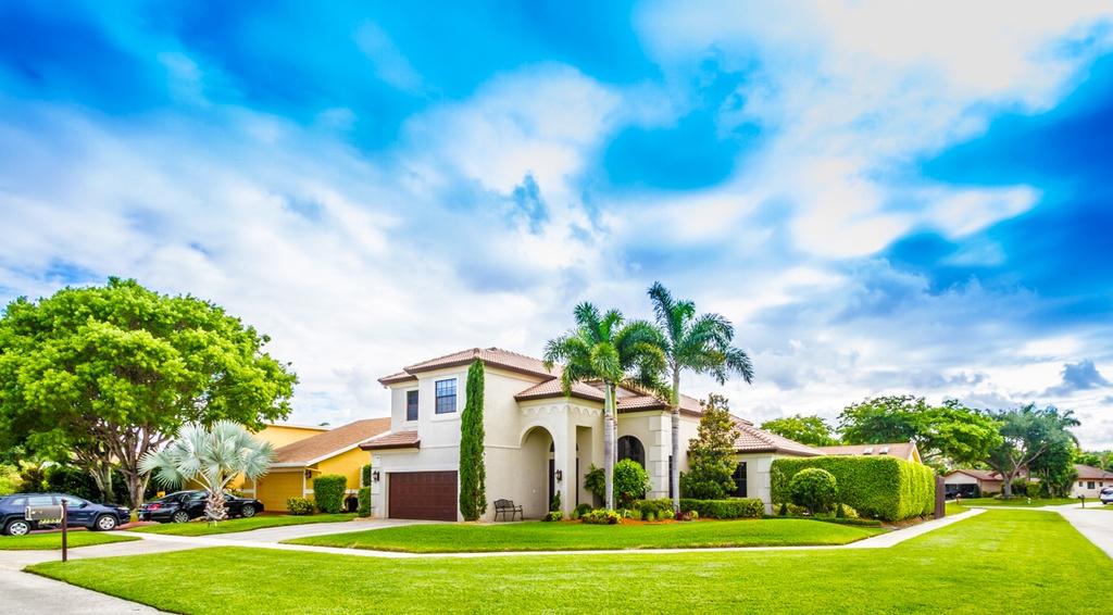 21551 Arbor Way Boca Raton, FL 33433 - Photo 1 of 27 front