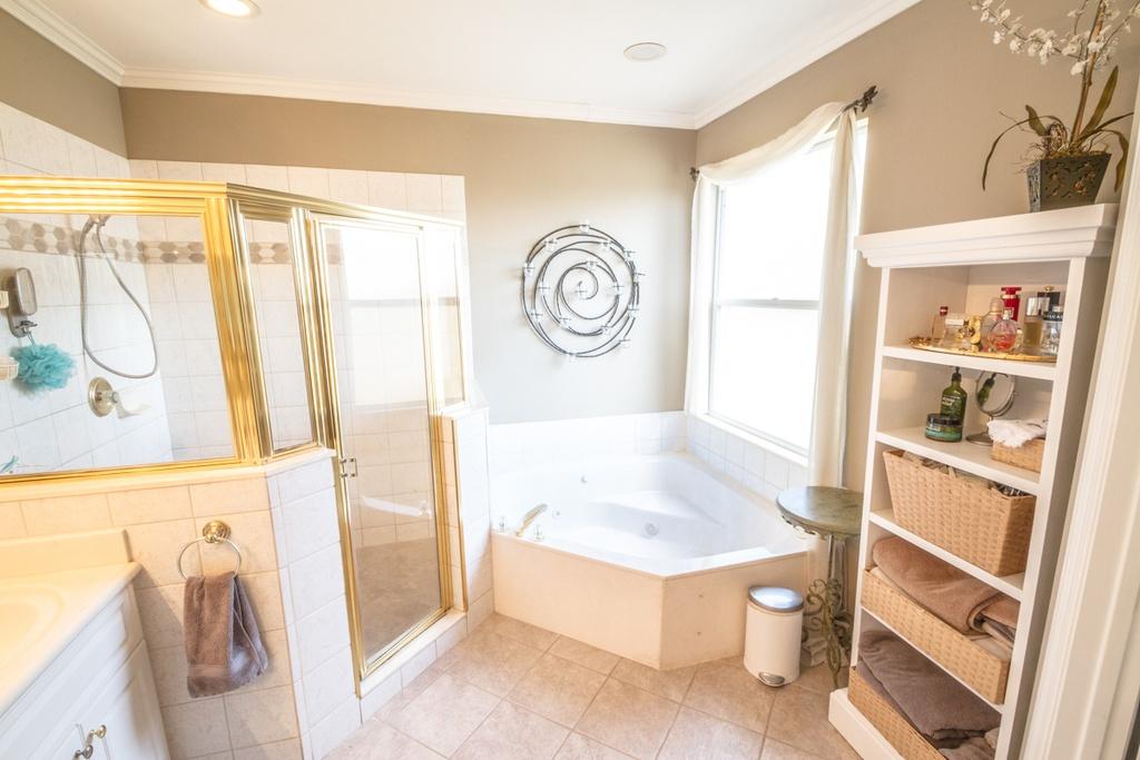 21551 Arbor Way Boca Raton, FL 33433 - Photo 13 of 27 master bath