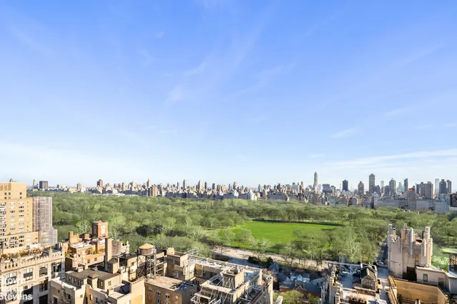 $8,750,000 | 22 West 66th Street, Unit PH2526 | Upper West Side