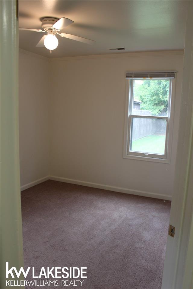 25287 Hayes Road Warren, MI 48089 - Photo 12 of 17