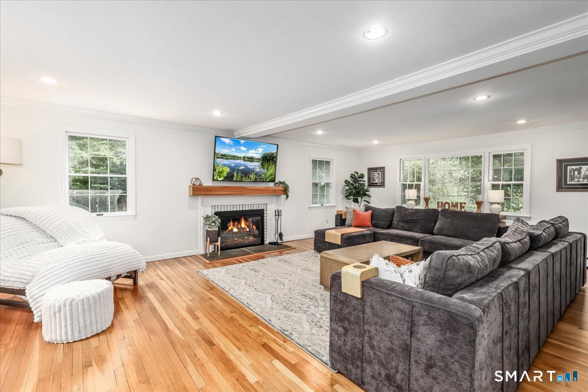139 Seth Low Mountain Road Ridgefield, CT 06877 - Photo 12 of 40