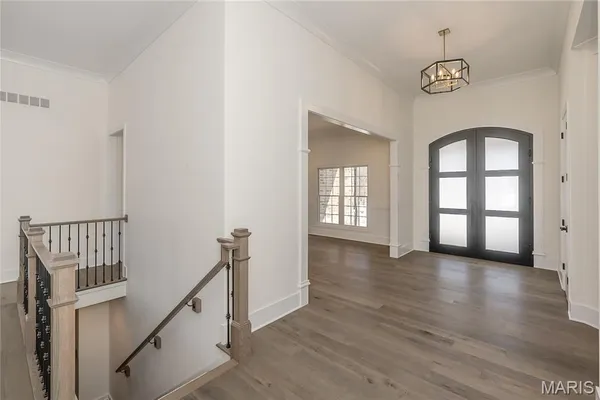 $2,000,000 | 724 Silver Buck Lane, Chesterfield, MO 63005