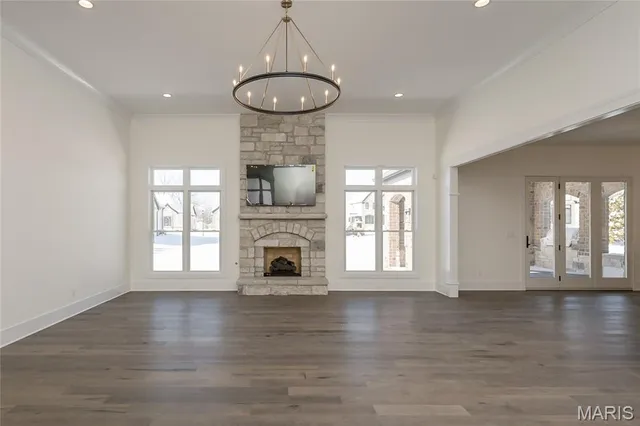 $2,000,000 | 724 Silver Buck Lane, Chesterfield, MO 63005