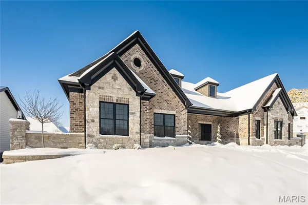 $2,000,000 | 724 Silver Buck Lane, Chesterfield, MO 63005