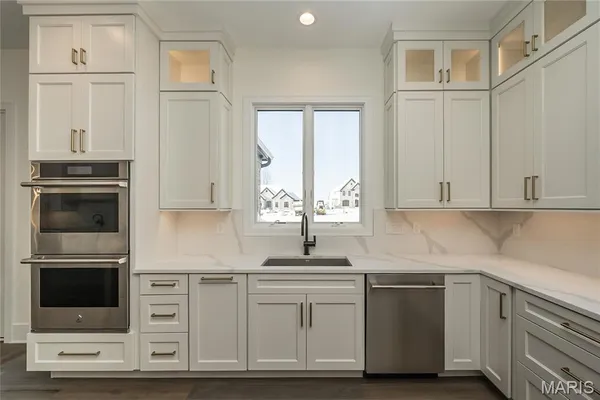 $2,000,000 | 724 Silver Buck Lane, Chesterfield, MO 63005