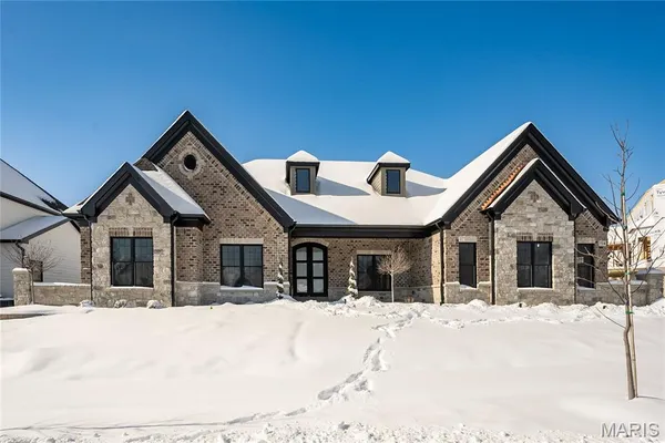 $2,000,000 | 724 Silver Buck Lane, Chesterfield, MO 63005