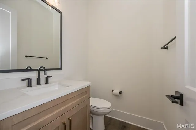 $2,000,000 | 724 Silver Buck Lane, Chesterfield, MO 63005