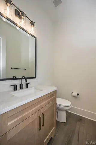 $2,000,000 | 724 Silver Buck Lane, Chesterfield, MO 63005