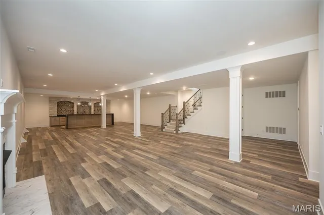 $2,000,000 | 724 Silver Buck Lane, Chesterfield, MO 63005