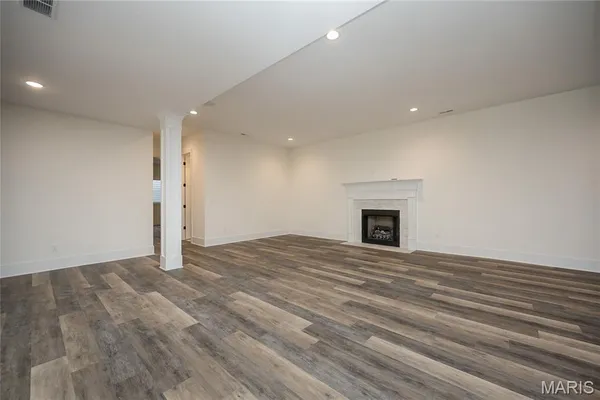 $2,000,000 | 724 Silver Buck Lane, Chesterfield, MO 63005