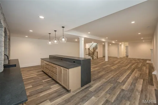 $2,000,000 | 724 Silver Buck Lane, Chesterfield, MO 63005