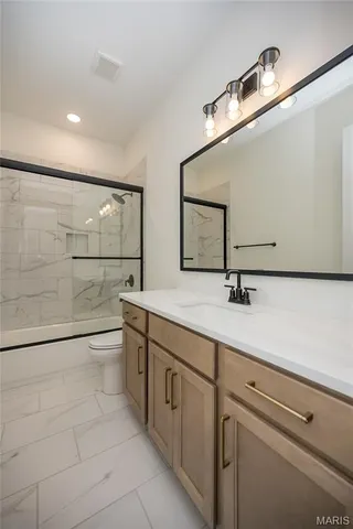 $2,000,000 | 724 Silver Buck Lane, Chesterfield, MO 63005