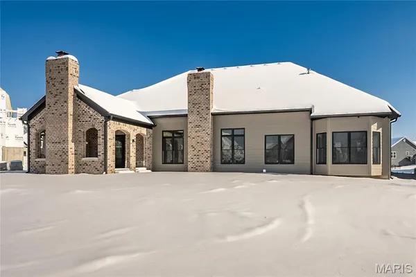 $2,000,000 | 724 Silver Buck Lane, Chesterfield, MO 63005