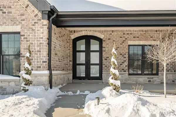 $2,000,000 | 724 Silver Buck Lane, Chesterfield, MO 63005