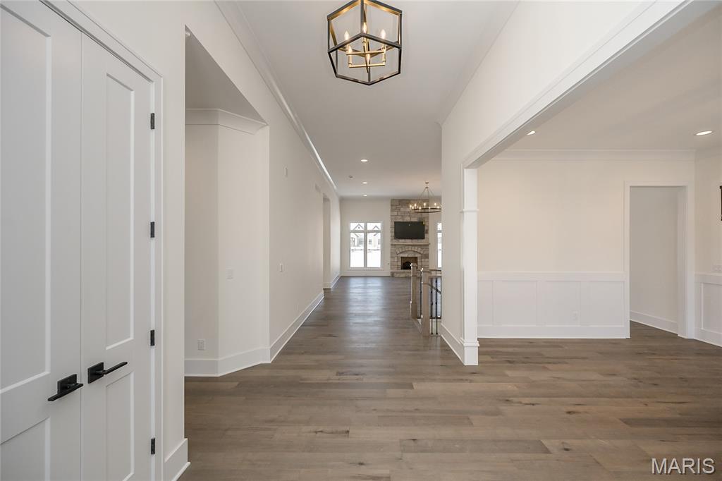 724 Silver Buck Lane Chesterfield, MO 63005 - Photo 9 of 77