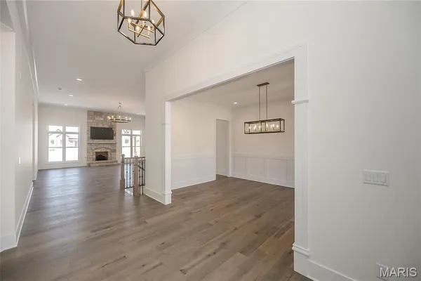 $2,000,000 | 724 Silver Buck Lane, Chesterfield, MO 63005