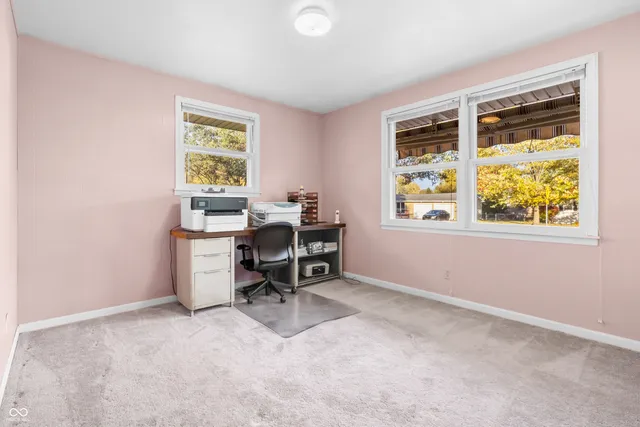 $264,500 | 2940 Taylor Road, Columbus, IN 47203