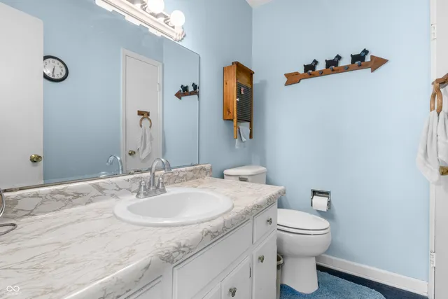 $264,500 | 2940 Taylor Road, Columbus, IN 47203