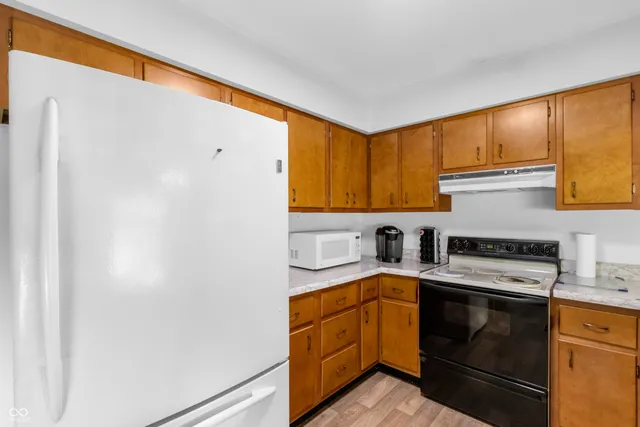 $264,500 | 2940 Taylor Road, Columbus, IN 47203