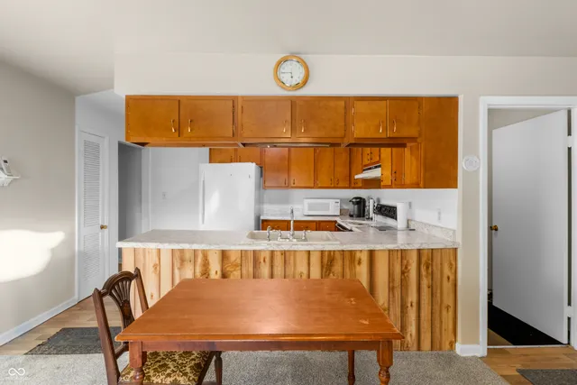 $264,500 | 2940 Taylor Road, Columbus, IN 47203