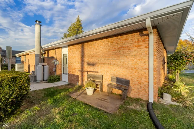 $264,500 | 2940 Taylor Road, Columbus, IN 47203