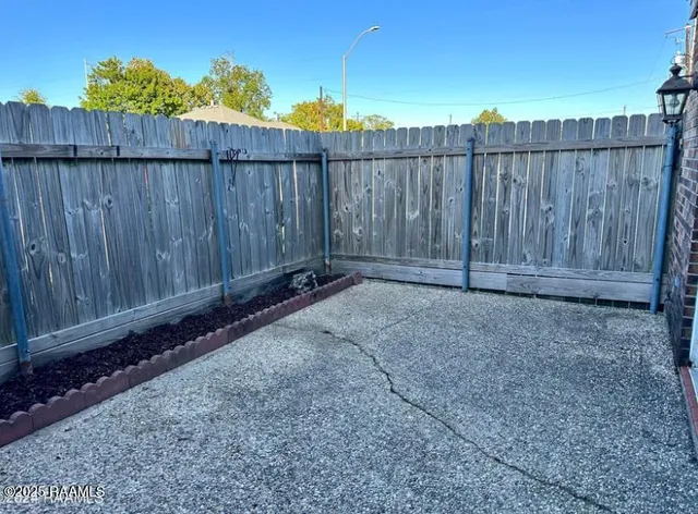 $1,175 | 200 Lodge Drive, Unit 112, Lafayette, LA 70506