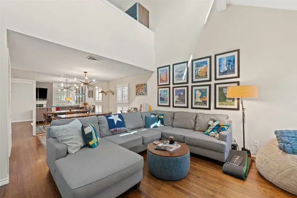 $3,000 | 1500 Woodlawn Boulevard, Unit 304, Austin, TX 78703