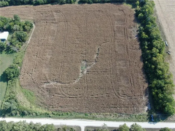 $160,000 | 2000th Road, Lacygne, KS 66040