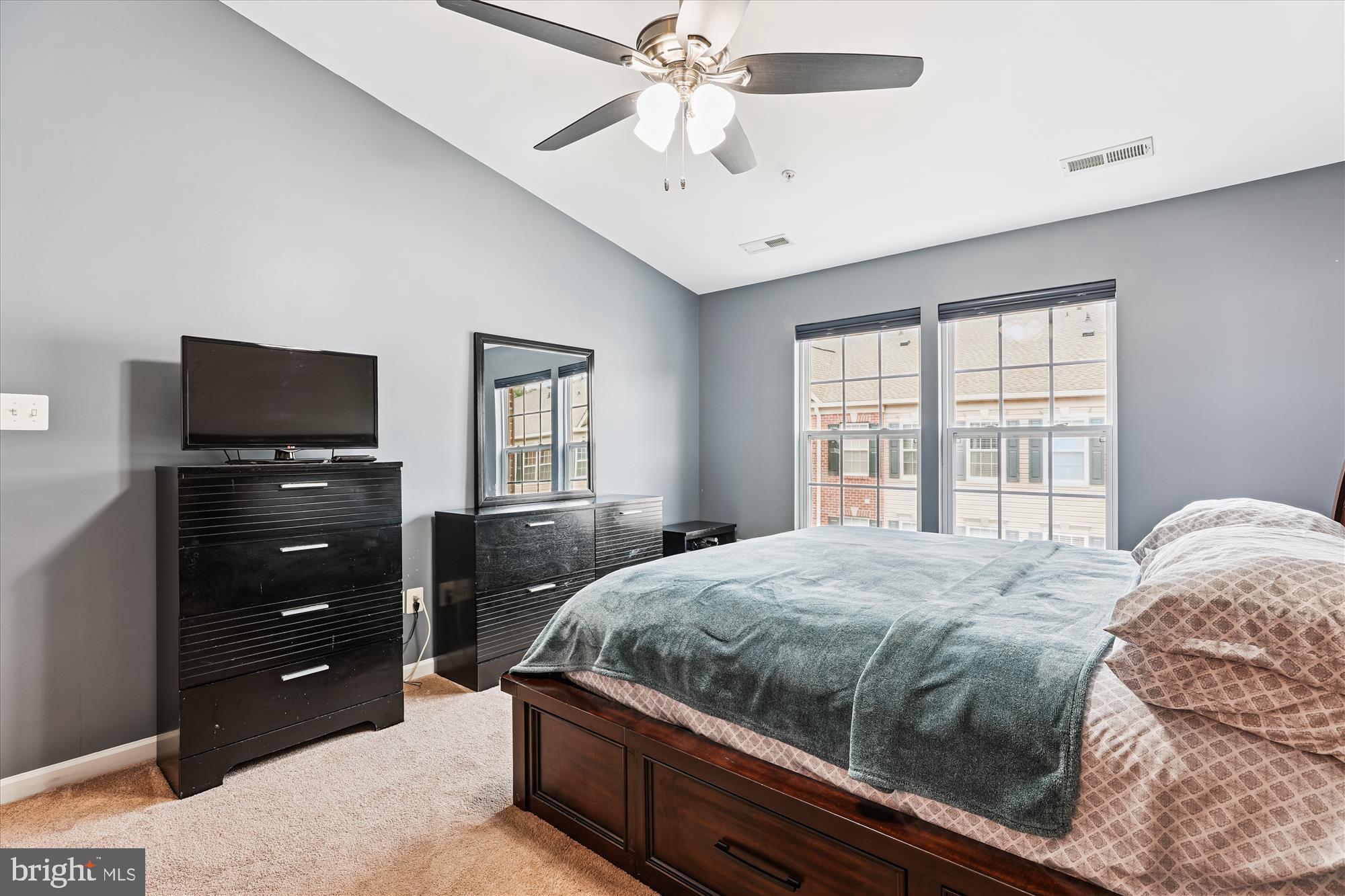 7104 Silverleaf Oak Road, Unit 173 Elkridge, MD 21075 - Photo 16 of 33 Primary Bedroom
