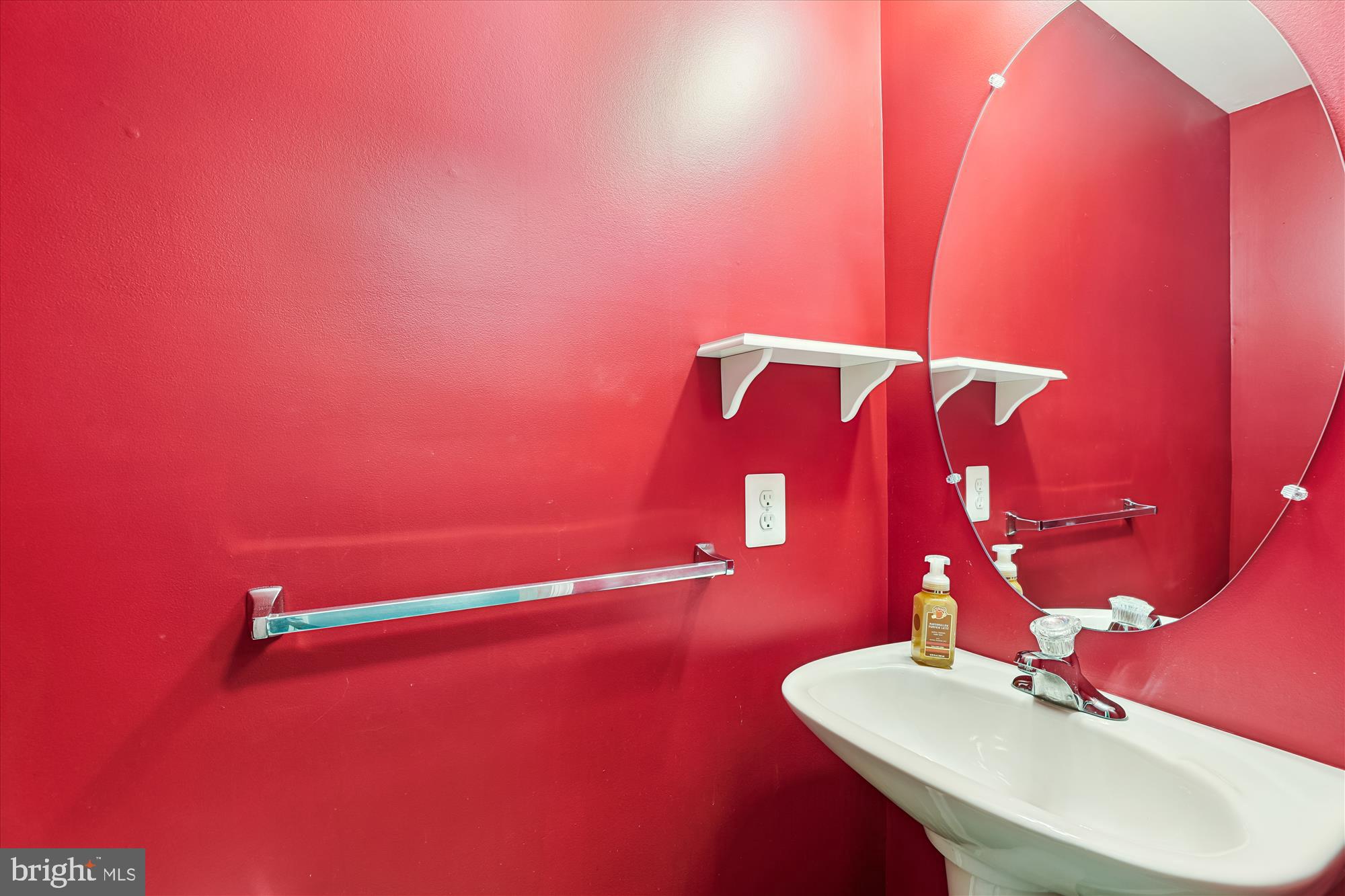 7104 Silverleaf Oak Road, Unit 173 Elkridge, MD 21075 - Photo 30 of 33 Powder Room