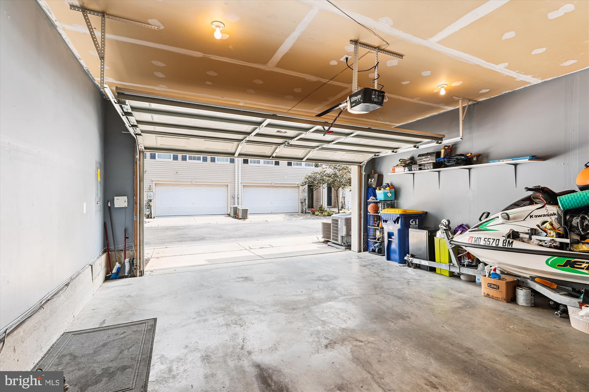 7104 Silverleaf Oak Road, Unit 173 Elkridge, MD 21075 - Photo 33 of 33 Garage