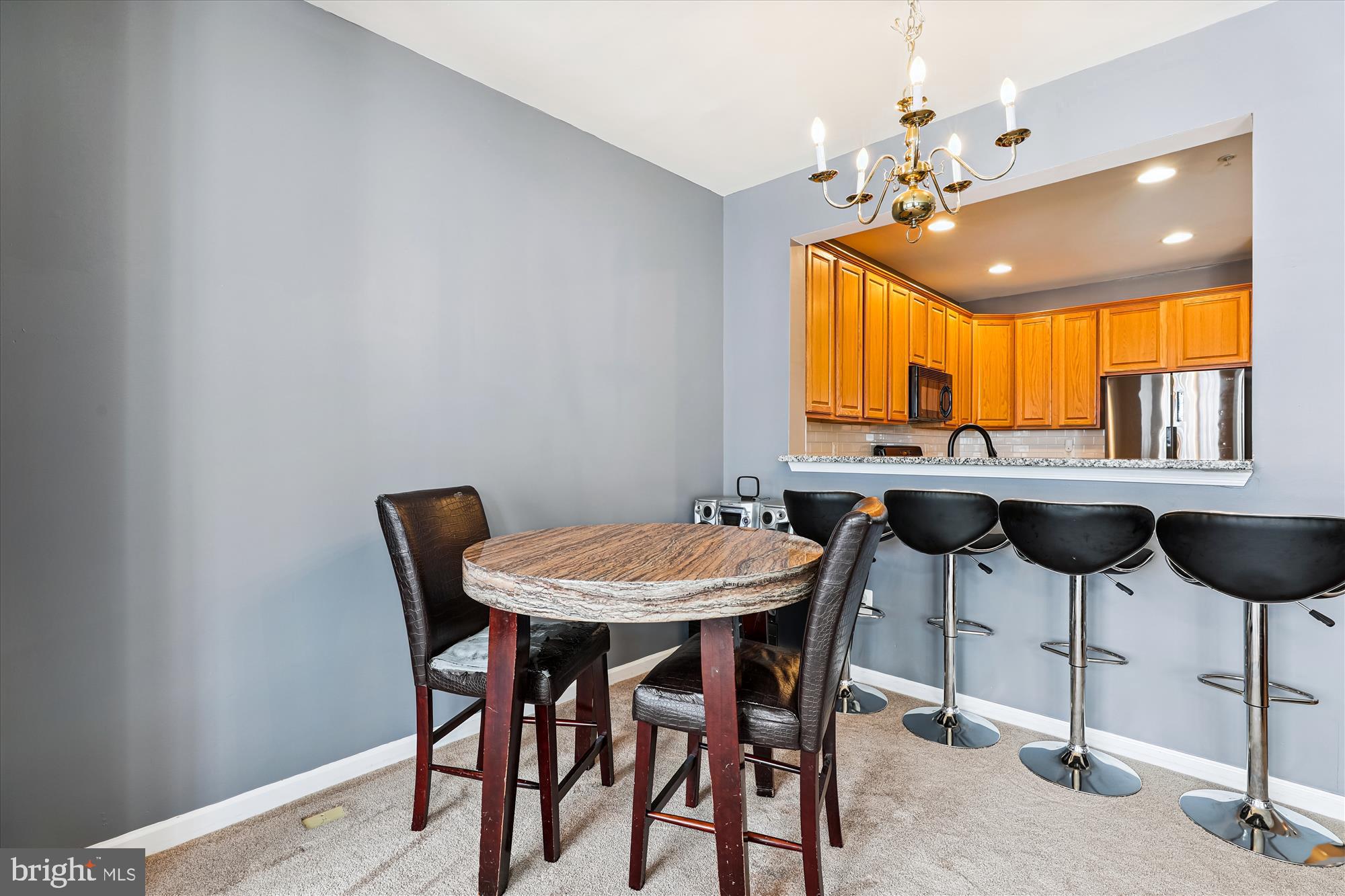 7104 Silverleaf Oak Road, Unit 173 Elkridge, MD 21075 - Photo 8 of 33 Dining Area