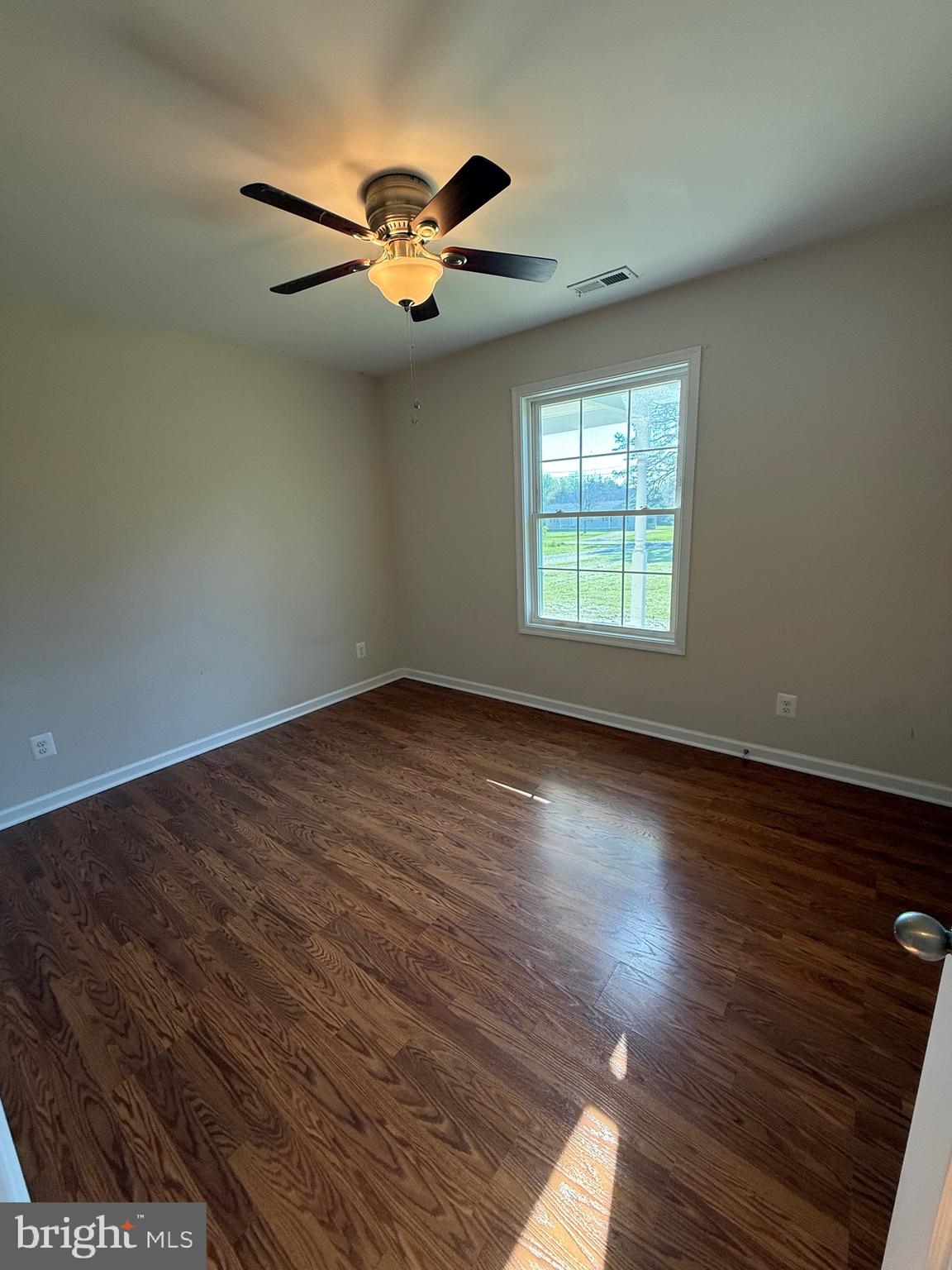 145 Lake Ridge Road Strasburg, VA 22657 - Photo 12 of 23 1st bedroom