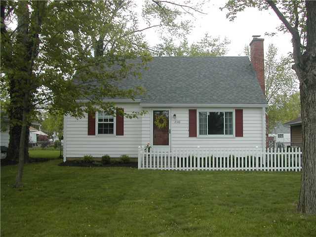 2188 Nottingham Road Columbus, OH 43221 - Photo 1 of 14