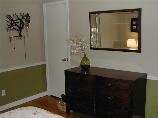 2188 Nottingham Road Columbus, OH 43221 - Photo 8 of 14