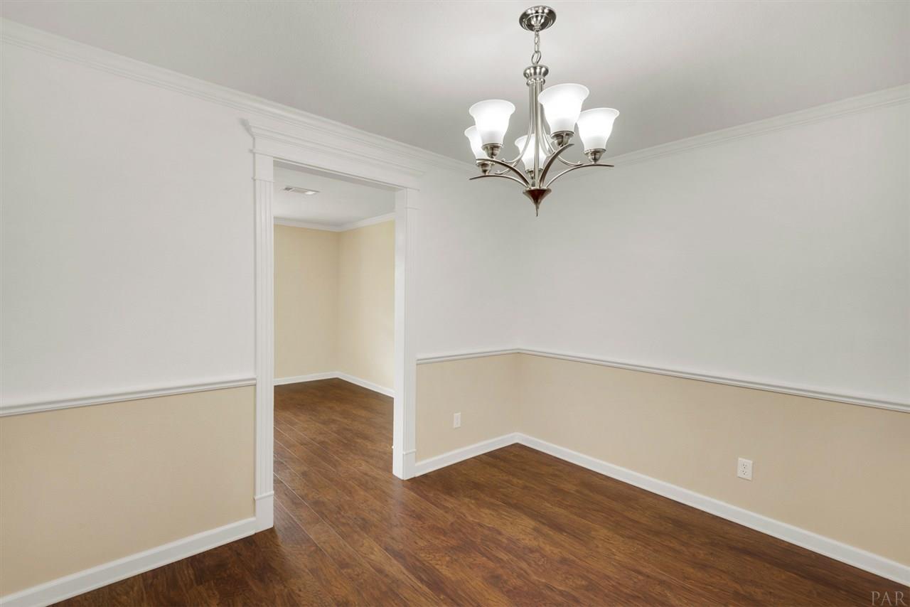 5725 Adelyn Road Pensacola, FL 32504 - Photo 12 of 42 Gallery Image 12