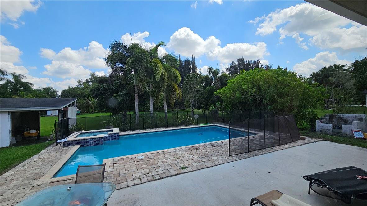 5100 Southwest 164th Terrace Southwest Ranches, FL 33331 - Photo 14 of 49 Photo 15