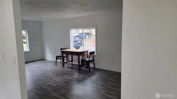 $179,999 | 11517 155th Avenue Southeast, Renton, WA 98059