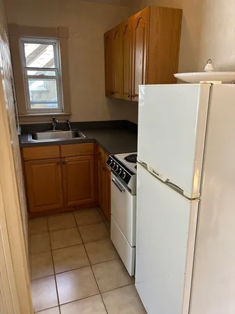 $1,575 | 1 Chester Road, Unit G, Derry, NH 03038