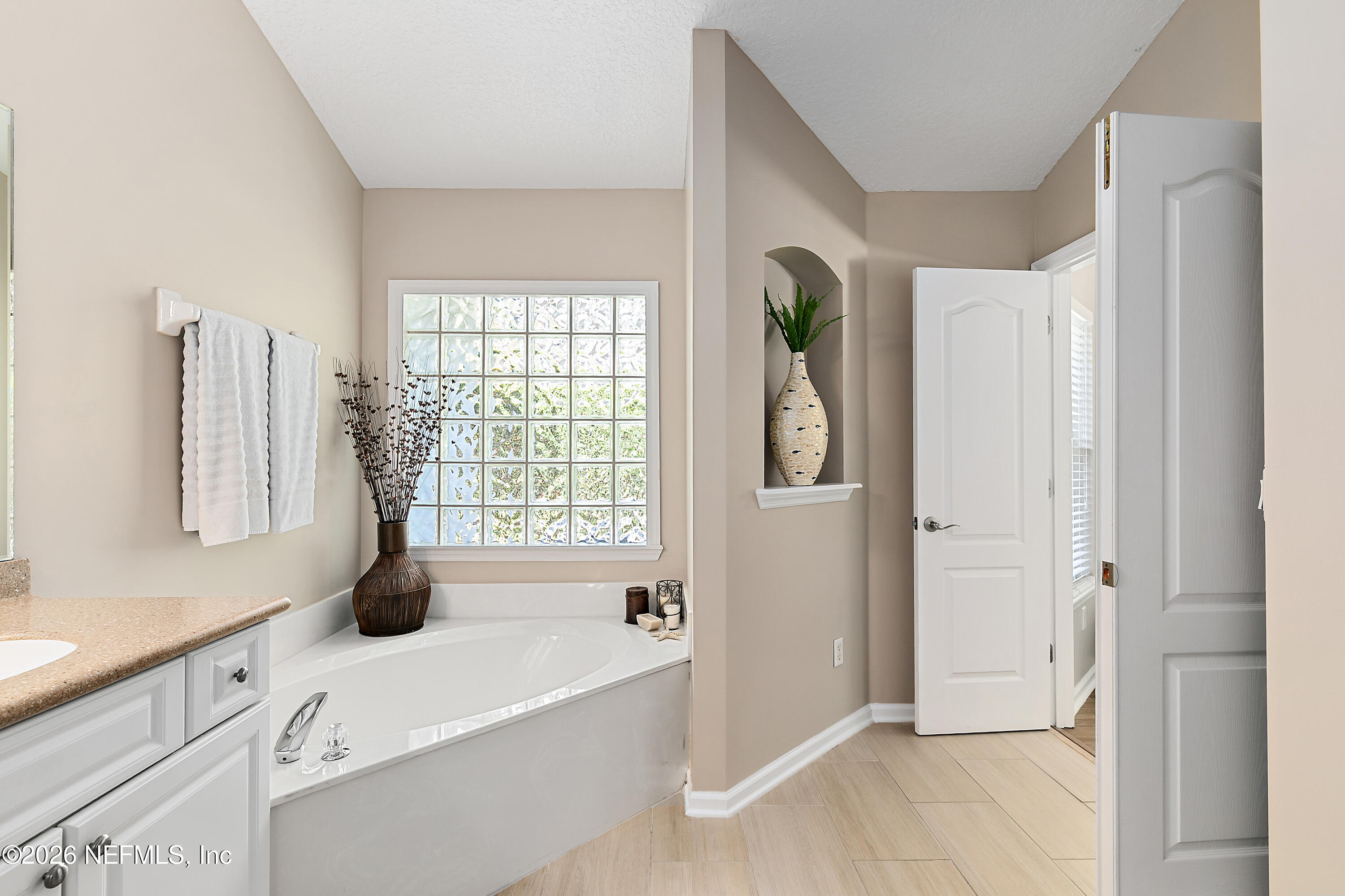 3779 Golden Reeds Lane Jacksonville, FL 32224 - Photo 22 of 38 Primary Bathroom