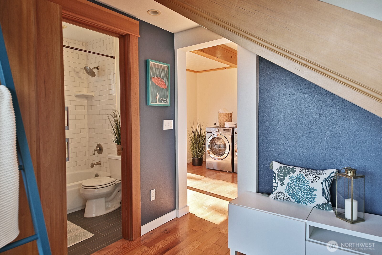 2282 East Whidbey Shores Road Langley, WA 98260 - Photo 14 of 38 a bathroom with a toilet tub and shower